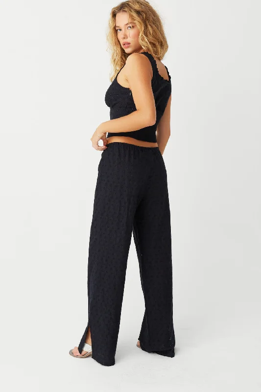 daisy-eyelet-low-rise-pant-black