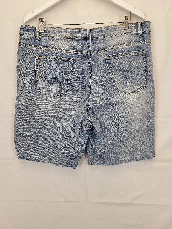 city-chic-harley-rip-denim-high-rise-shorts-size-18-b002-1071-bu