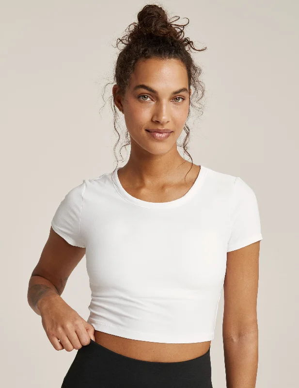 featherweight-perspective-cropped-tee-cloud-white-lwsd7842