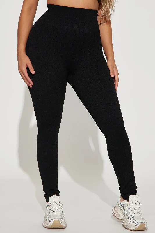 francine-seamless-ribbed-legging-black