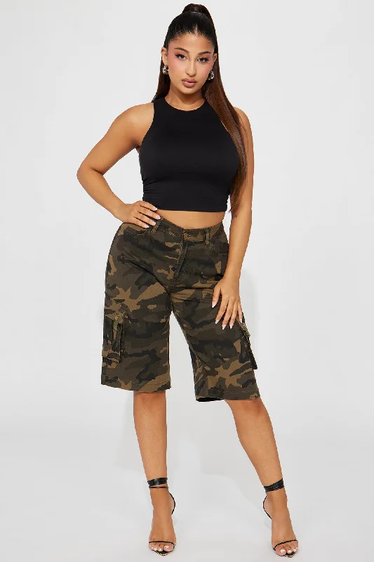 Jacklyn Camo Cargo Bermuda Short - Olive/combo