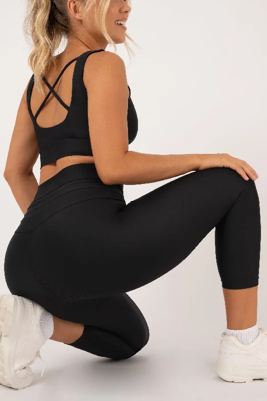 r2w-black-performance-drawstring-high-waisted-capri