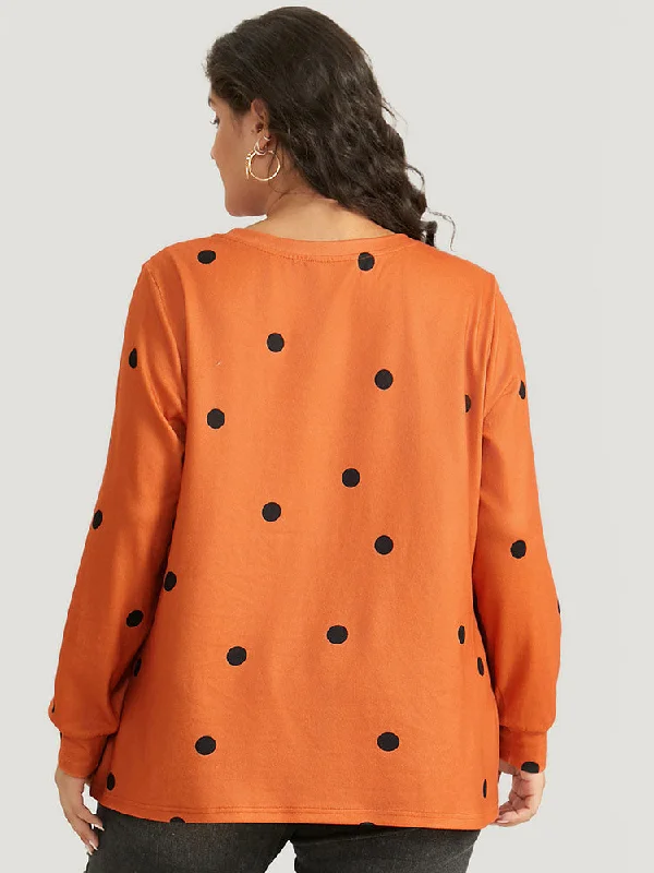 round-neck-polka-dot-sweatshirt