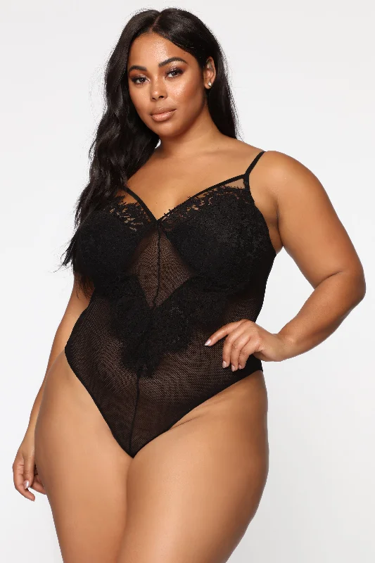 wanderlust-lace-bodysuit-black