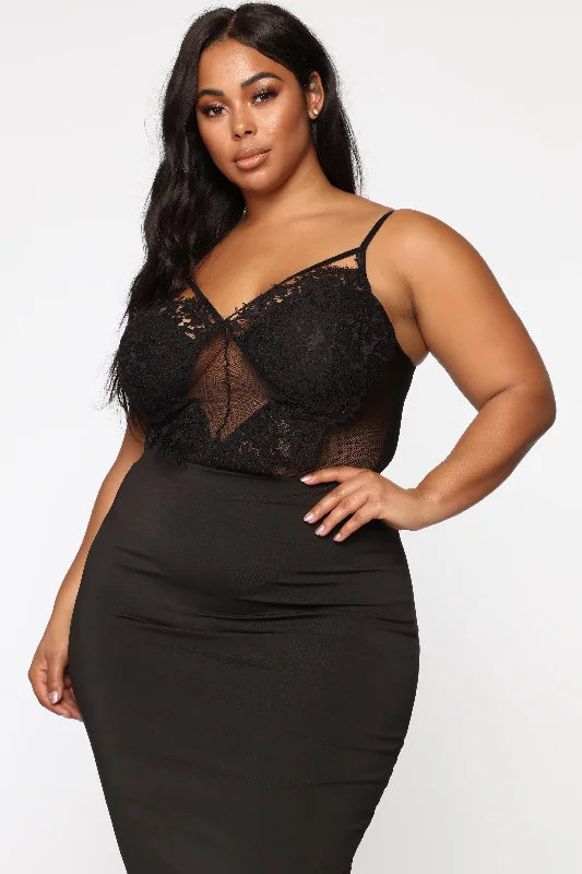 wanderlust-lace-bodysuit-black